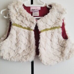 Little Lass faux fur vest 3T